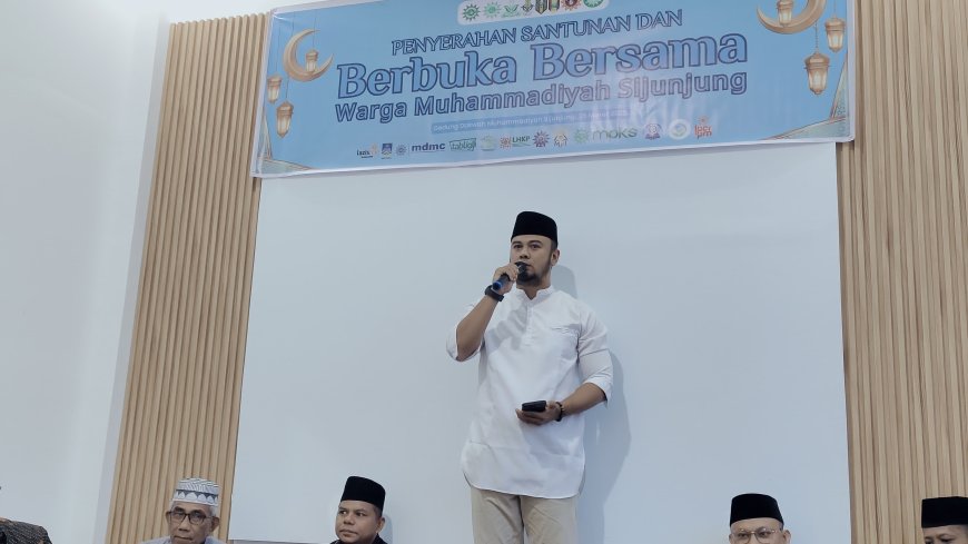 Bupati Benny Dwifa Yuswir Resmikan Bukber Warga Muhammadiyah dan Santunan Anak Yatim di Sijunjung