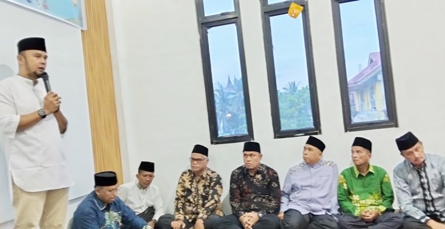 Bupati Sijunjung Benny Dwifa Yuswir Pimpin Acara Buka Bersama dan Santunan Anak Yatim di Gedung Dakwah Muhammadiyah