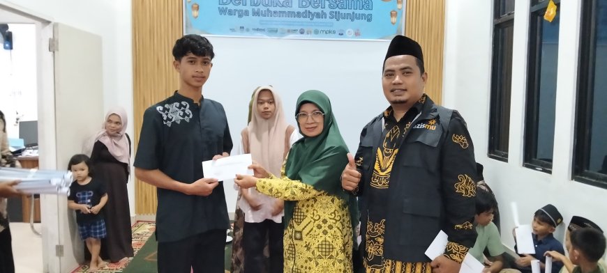 Sinergi Bupati Sijunjung dan Muhammadiyah dalam Bukber dan Pemberian Santunan Anak Yatim